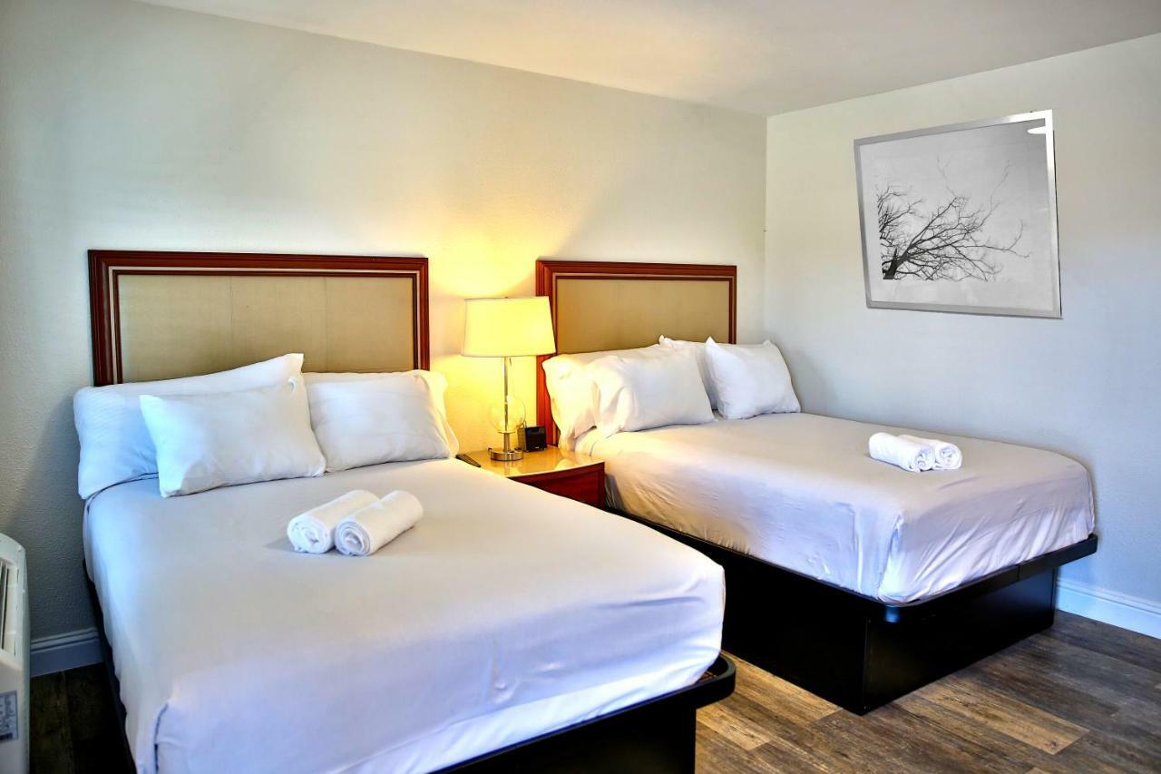 Travelodge By Wyndham Crescent City Eksteriør bilde